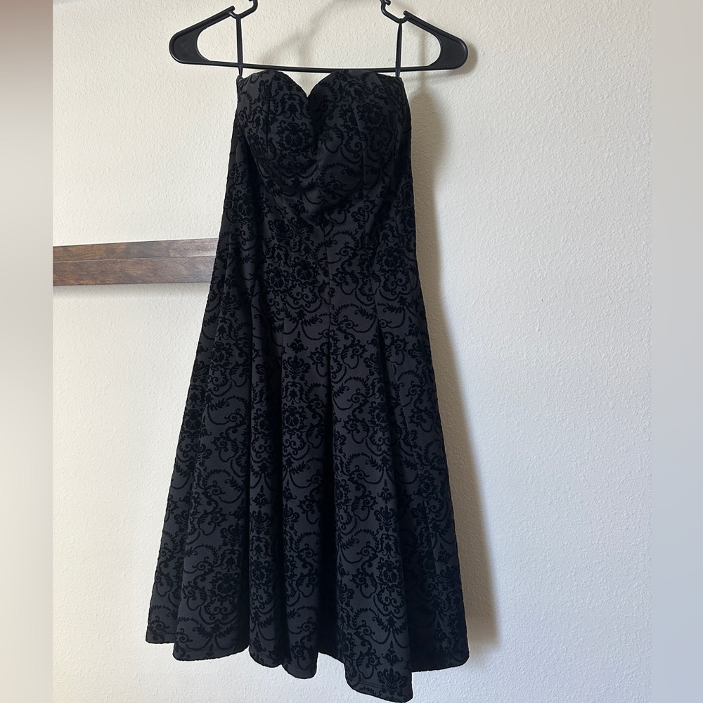 Black tube sweetheart neckline dress